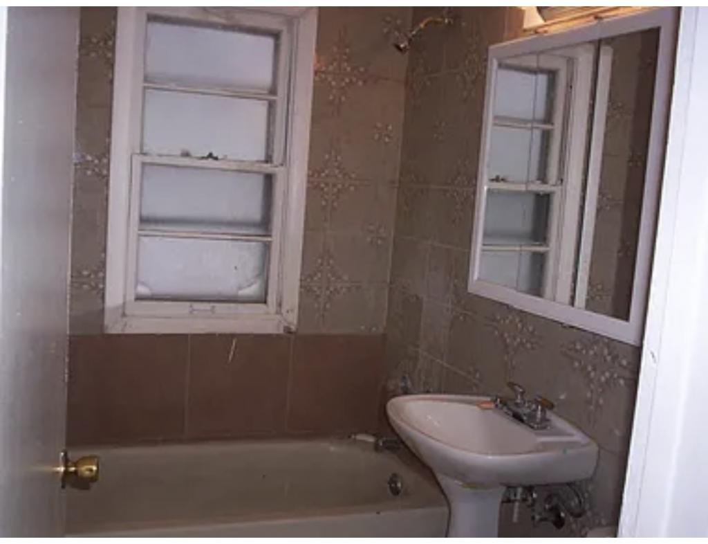 2815 173rd St – photo 3