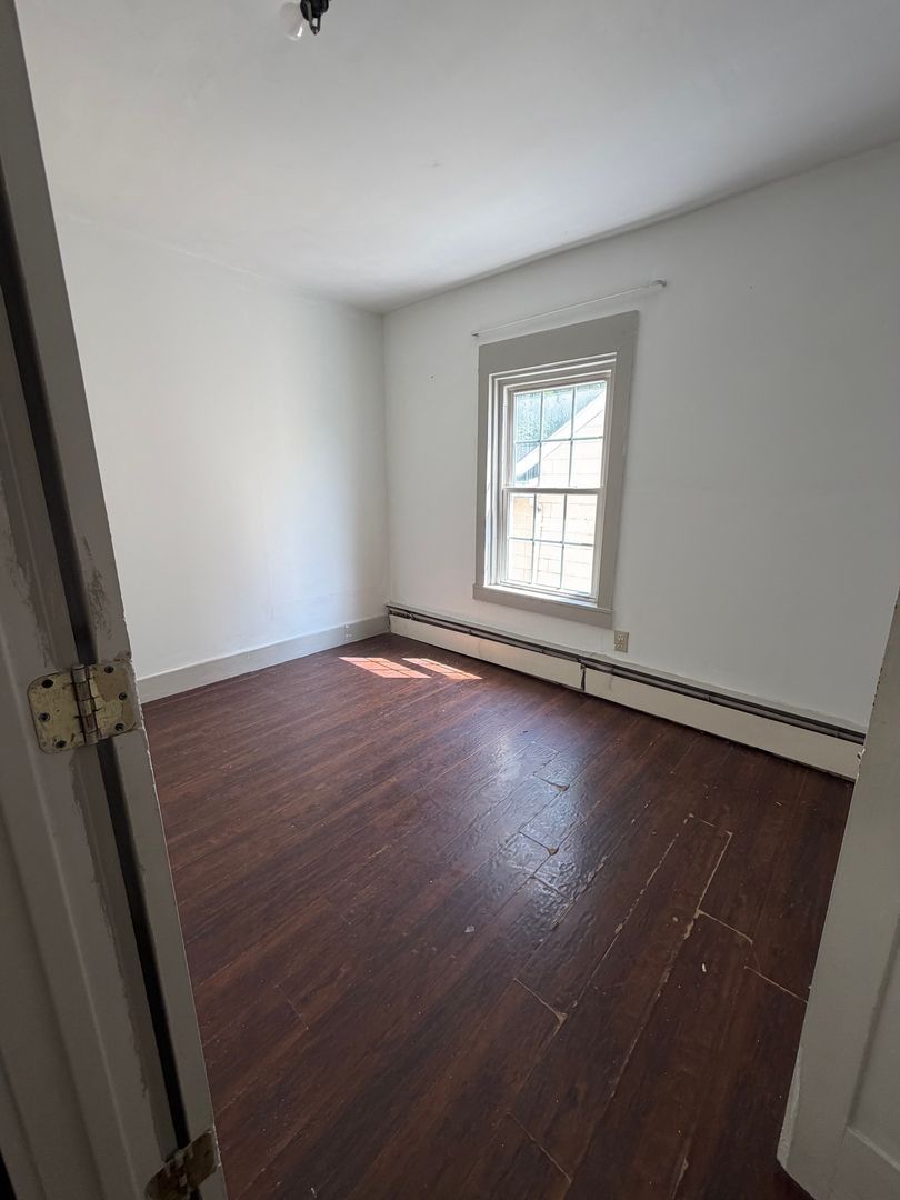 14 Locust St – photo 2