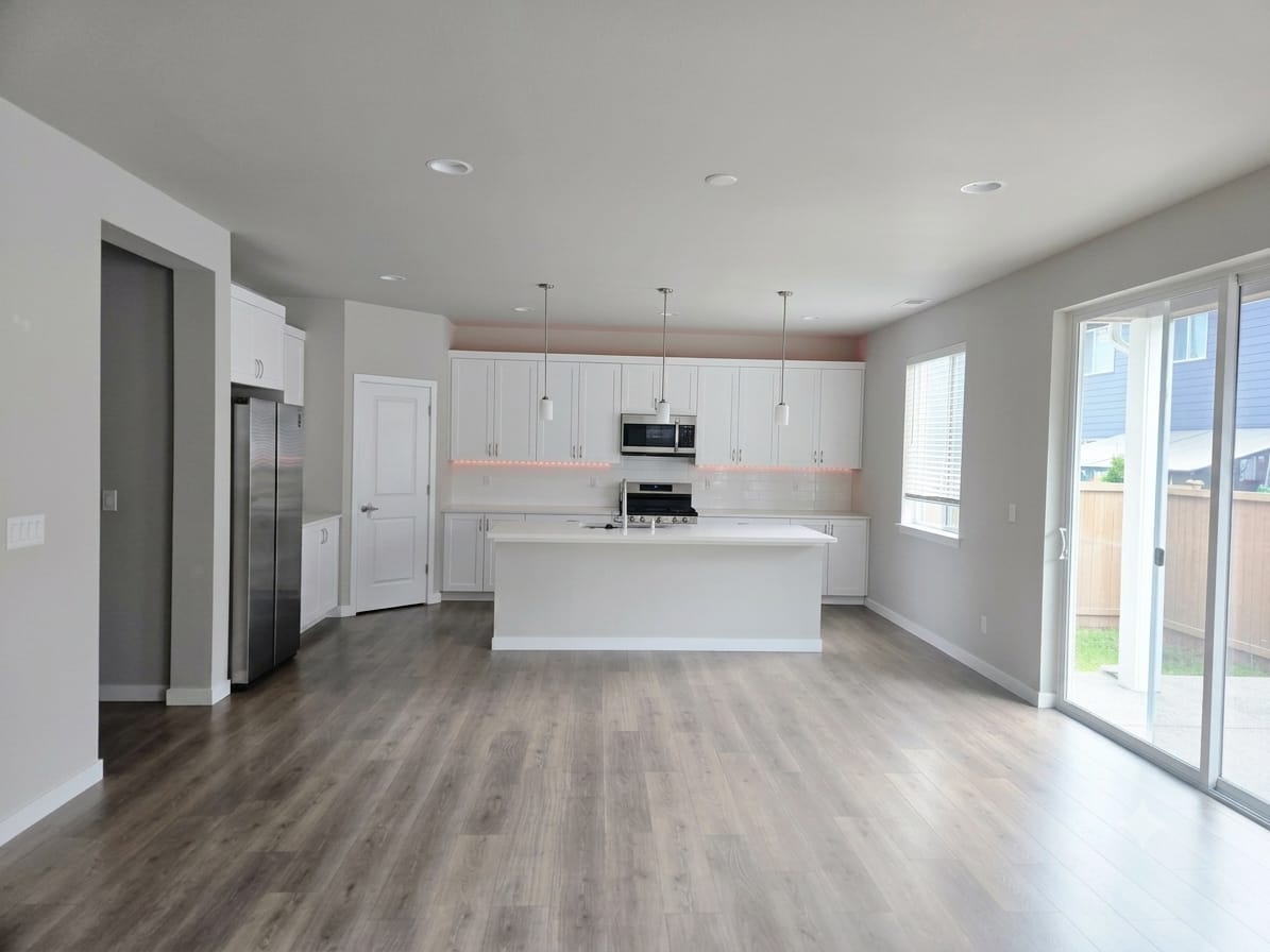 16307 8th Ave E – photo 3