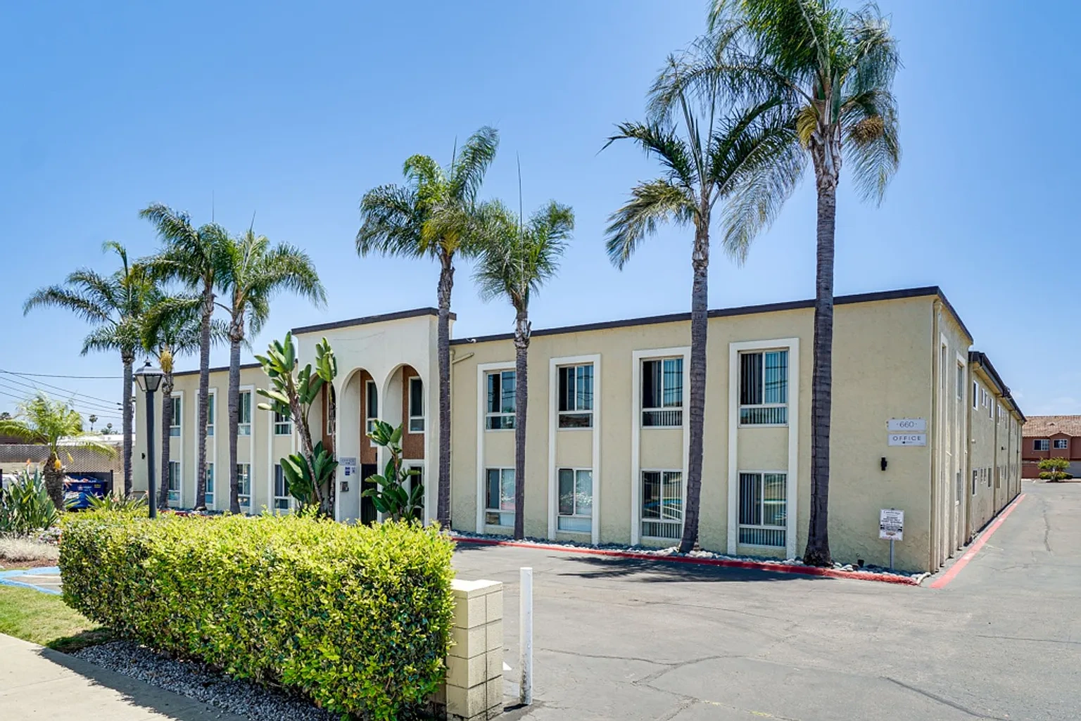Cambridge Apartments – photo 5