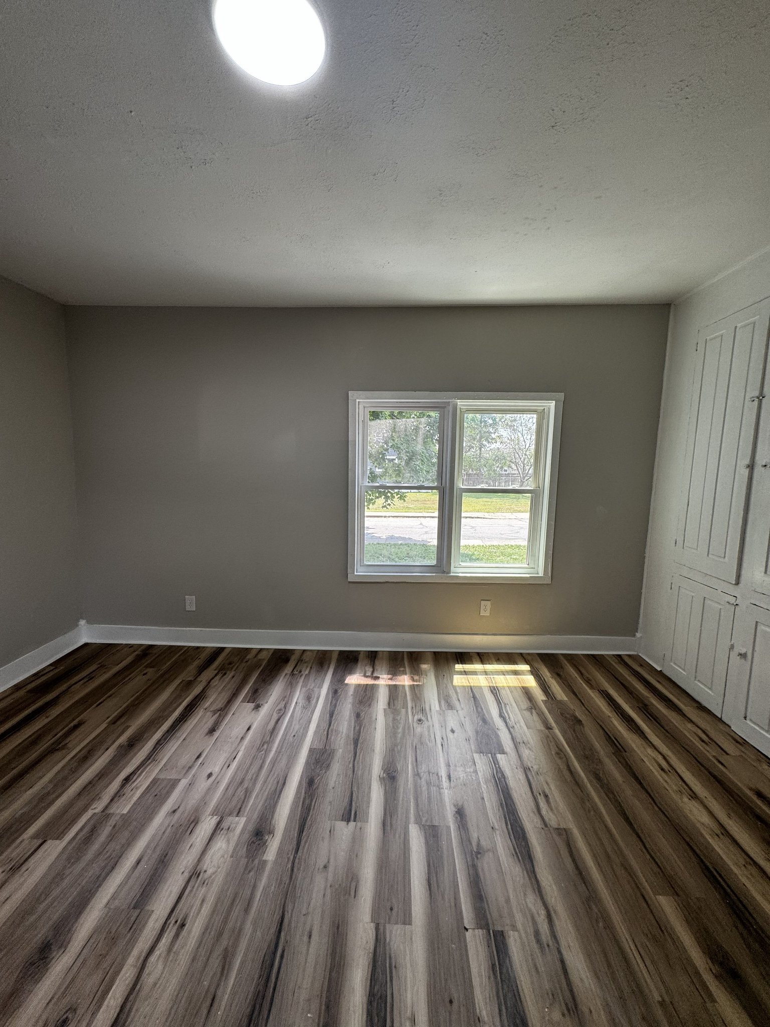 301 N Detroit St – photo 2