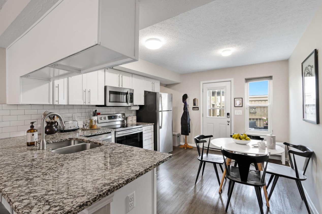 3232 Summerdale Ln unit 74 – photo 1