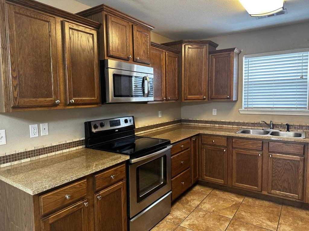 129 Enterprise Dr – photo 5