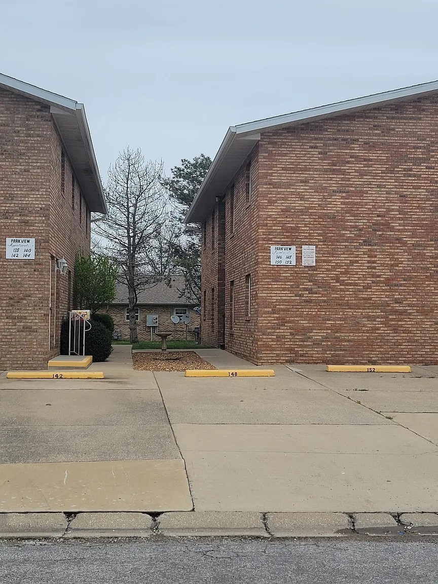 320 E 1st St unit 4 – photo 1