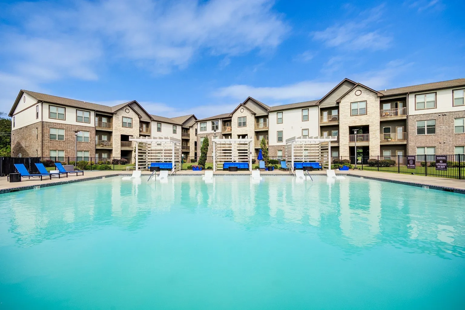 McKenzie Park Apartments – photo 2