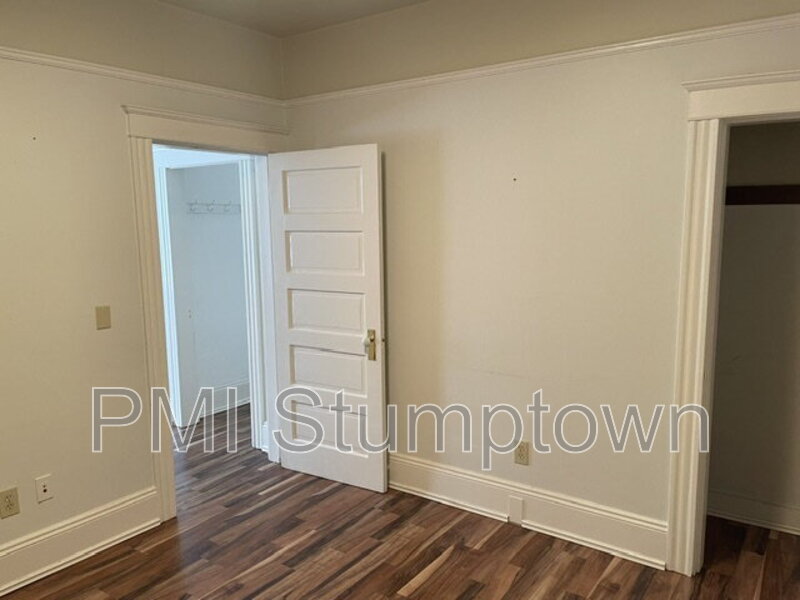 601 S McLoughlin Blvd – photo 4