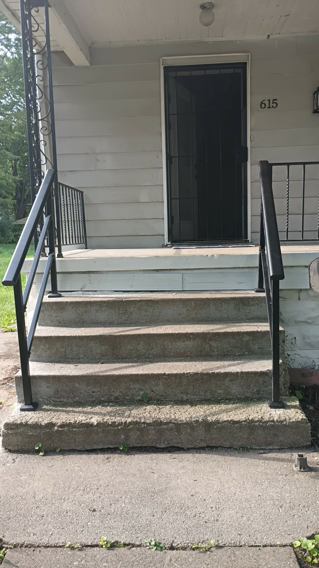 615 Prouty Ave – photo 4