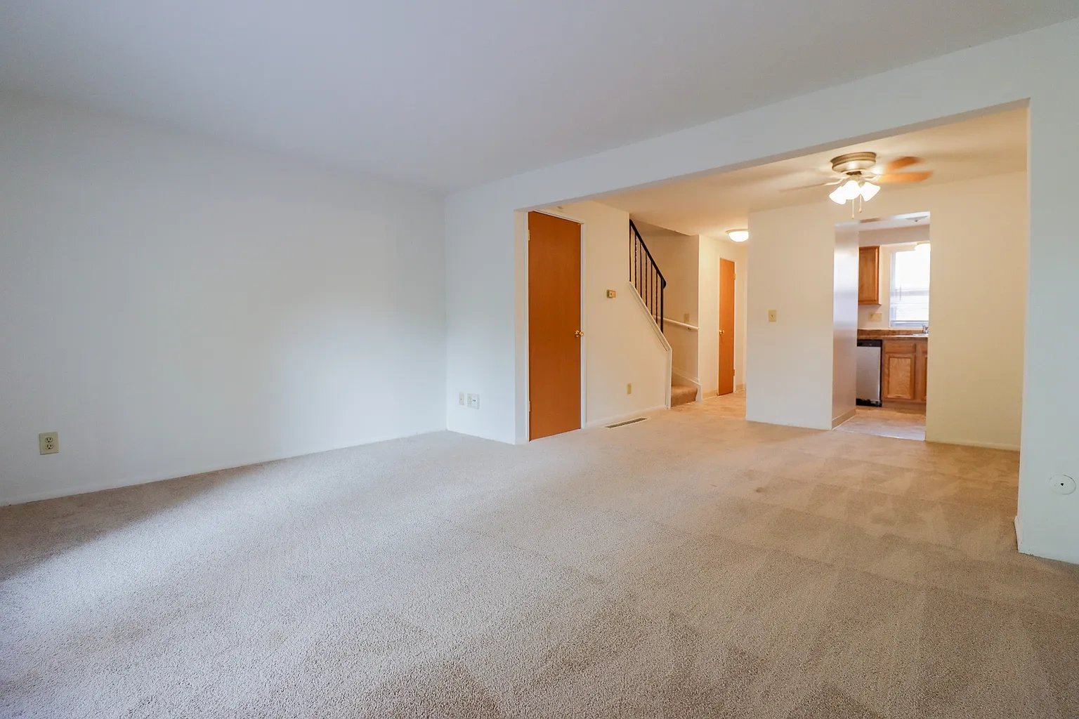 Kingswood Townhouses – photo 2