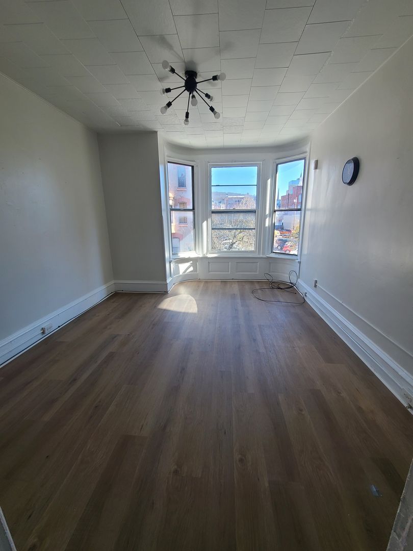 136 N 4th St unit Apartment 2F – photo 2