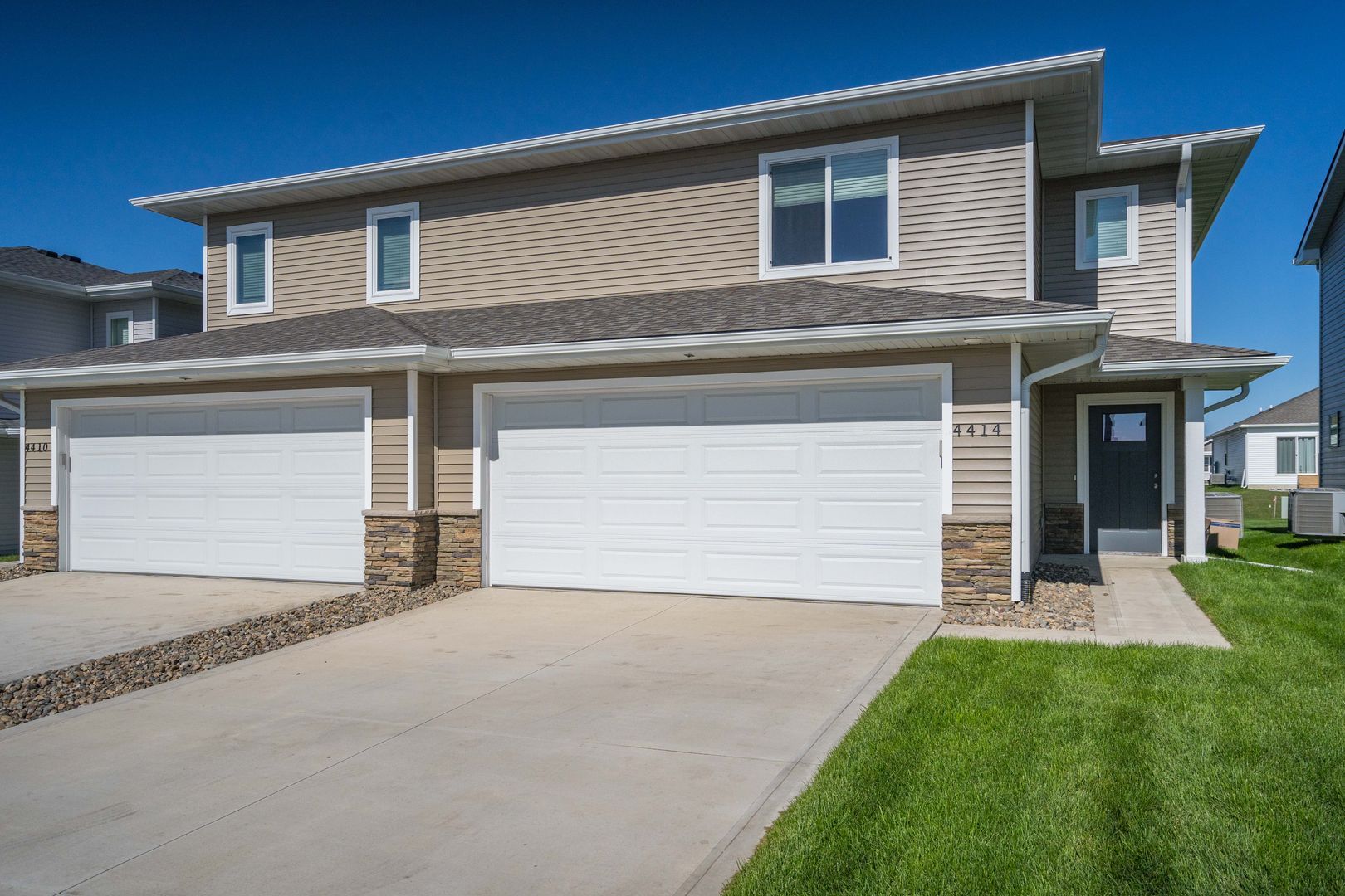 1009 35th CT SE – photo 1