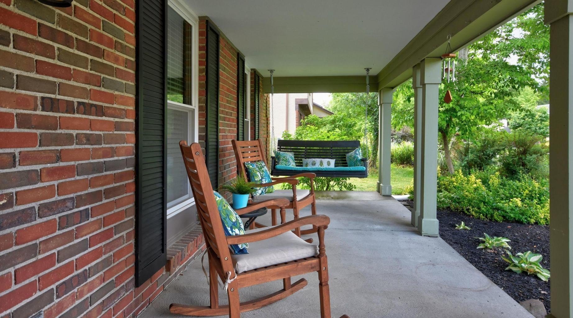303 Greenglade Ave – photo 3