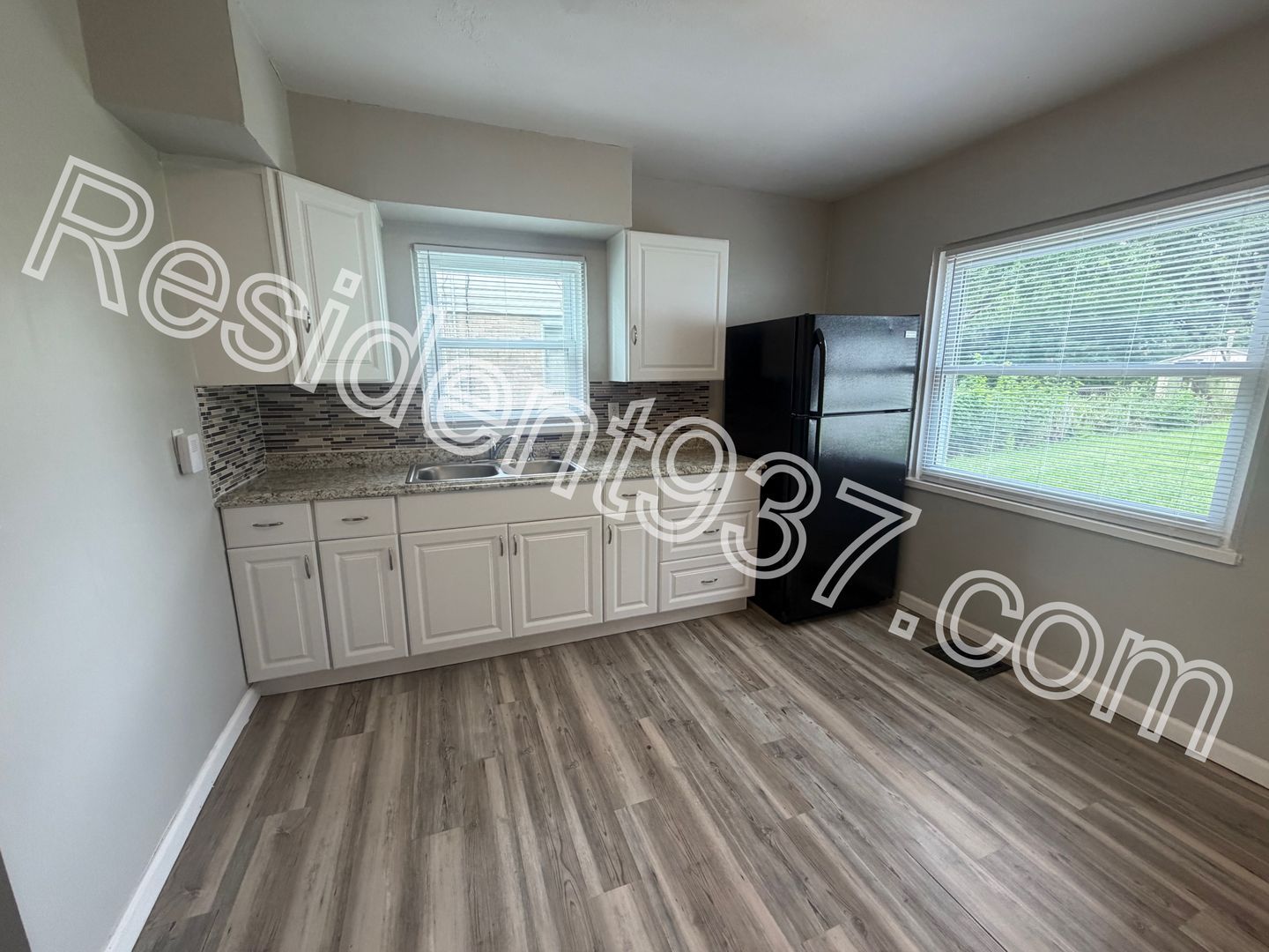 1641 Horlacher Ave – photo 5