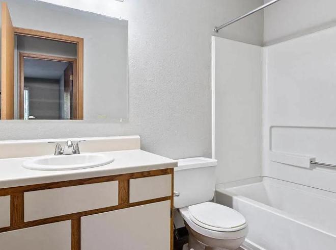 6400 Glenhurst Dr – photo 1