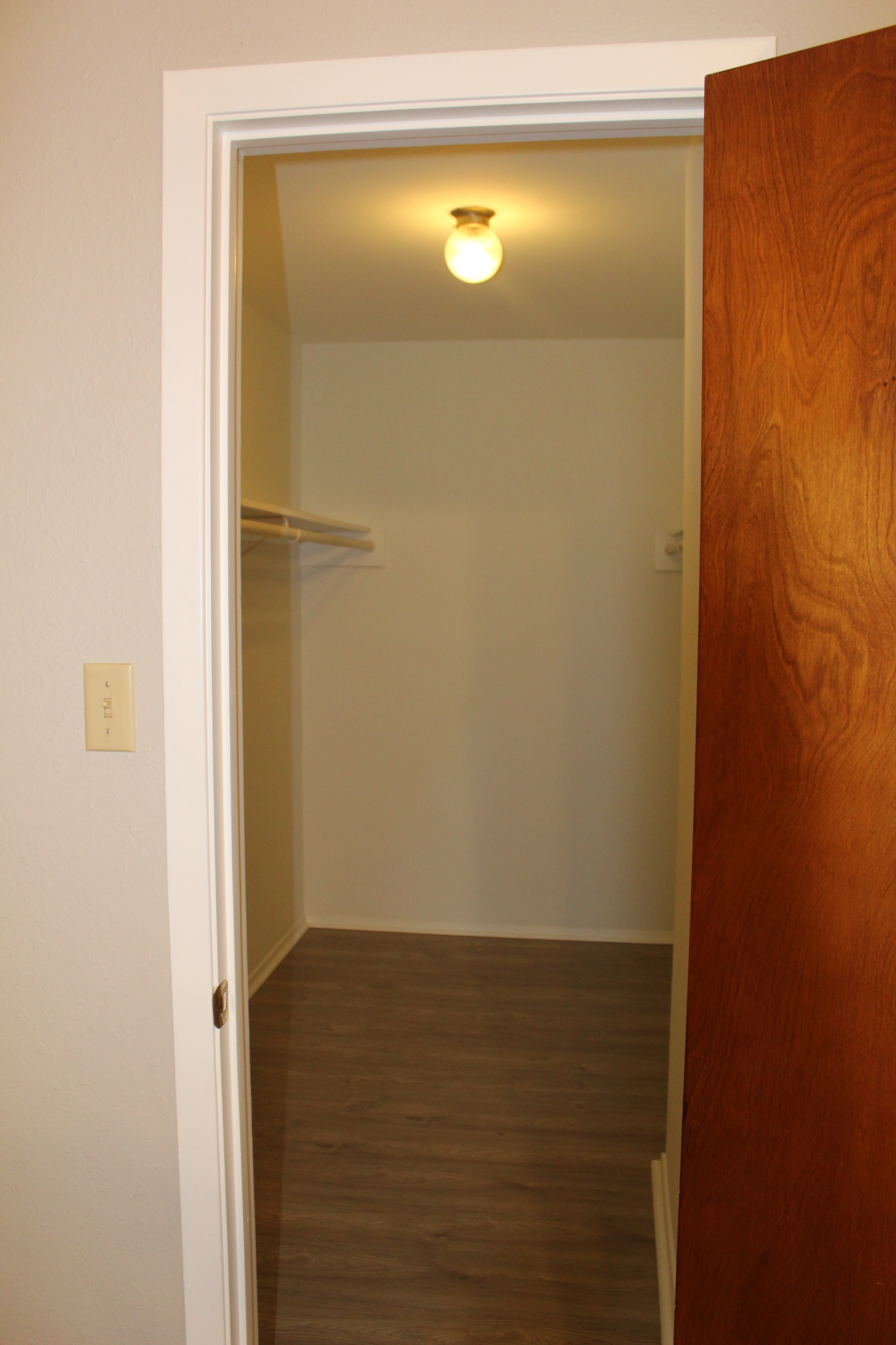 1414 N Live Oak St – photo 3