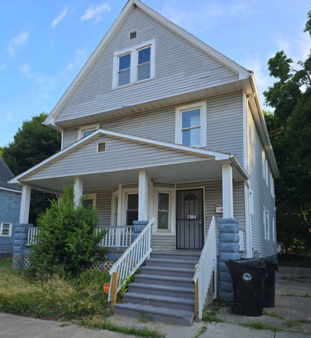 8323 Medina Ave – photo 1