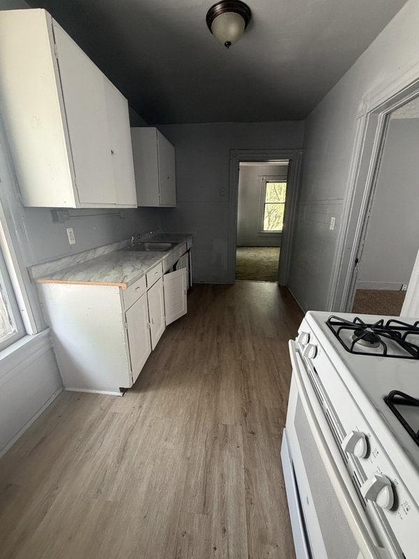2054 W 83rd St – photo 3