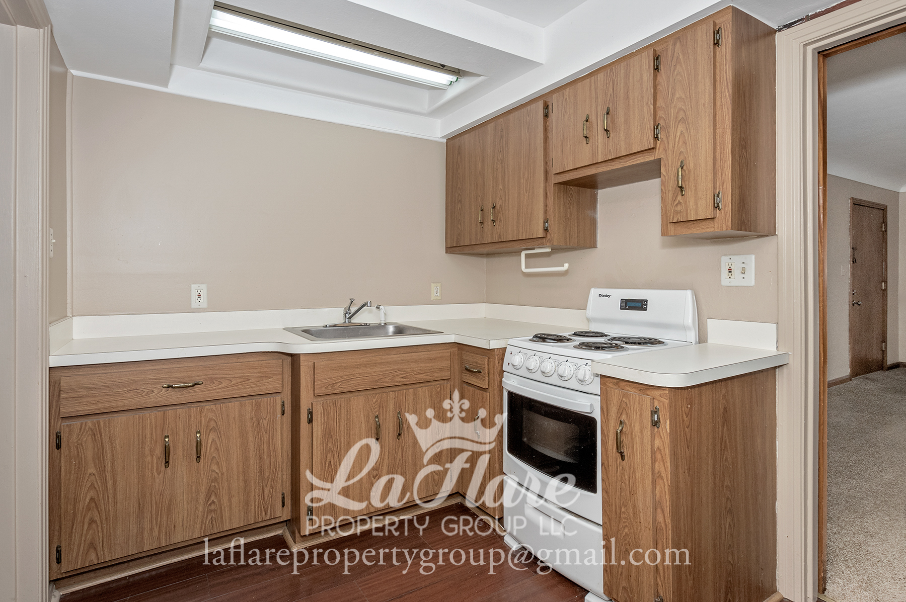 1612 Berdan Ave unit 2 – photo 5