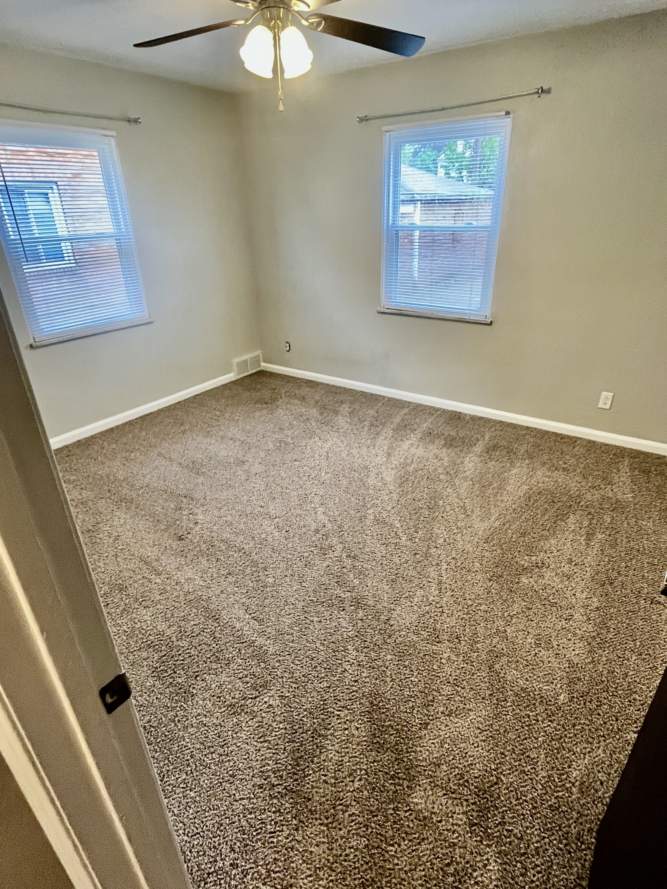 3636 Douglas Rd unit 2 – photo 4