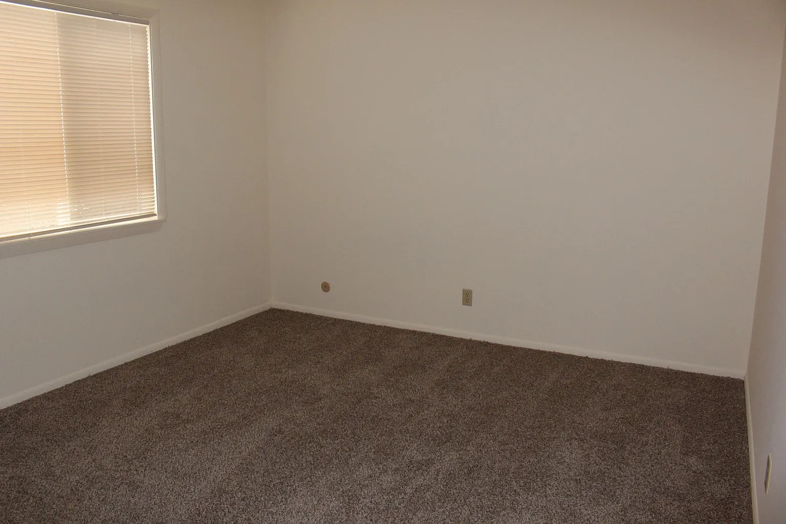 507 S 14th St unit 501-6, Le Claire – photo 2