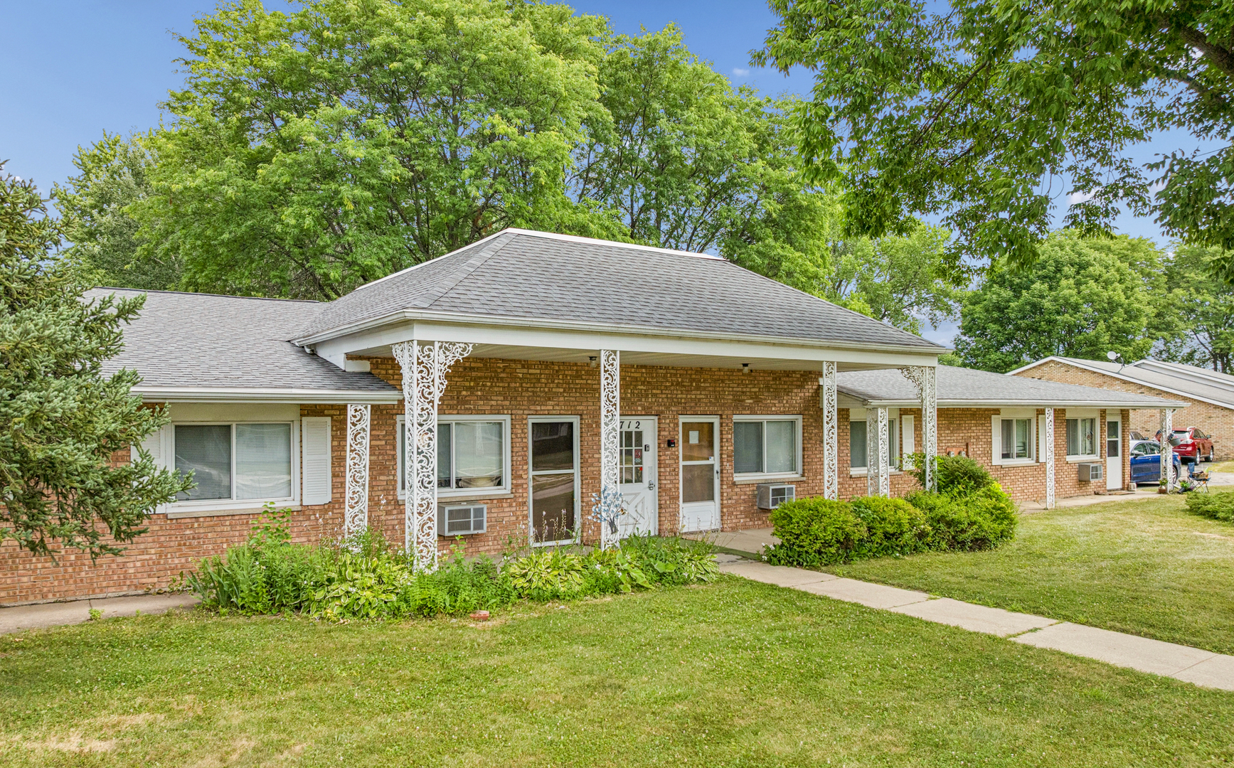 736 Chase Blvd – photo 1