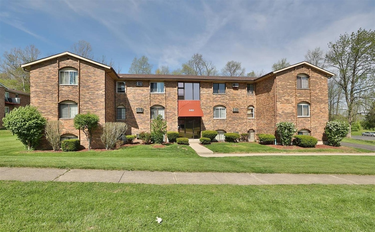 5453 Camelot Dr unit 39 – photo 1