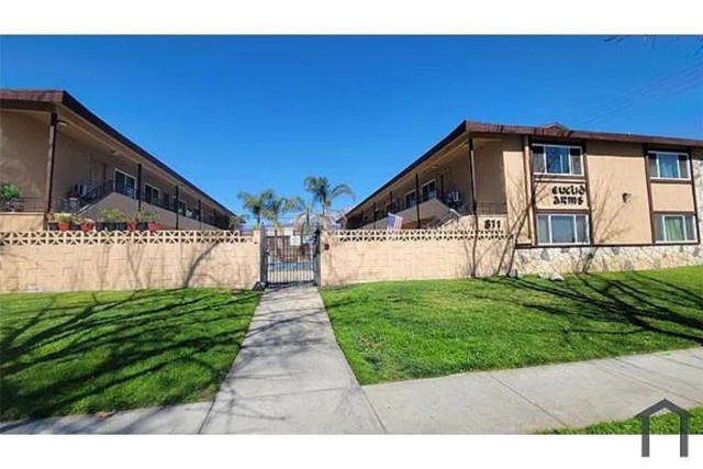 811 Orchid Ct unit L – photo 2