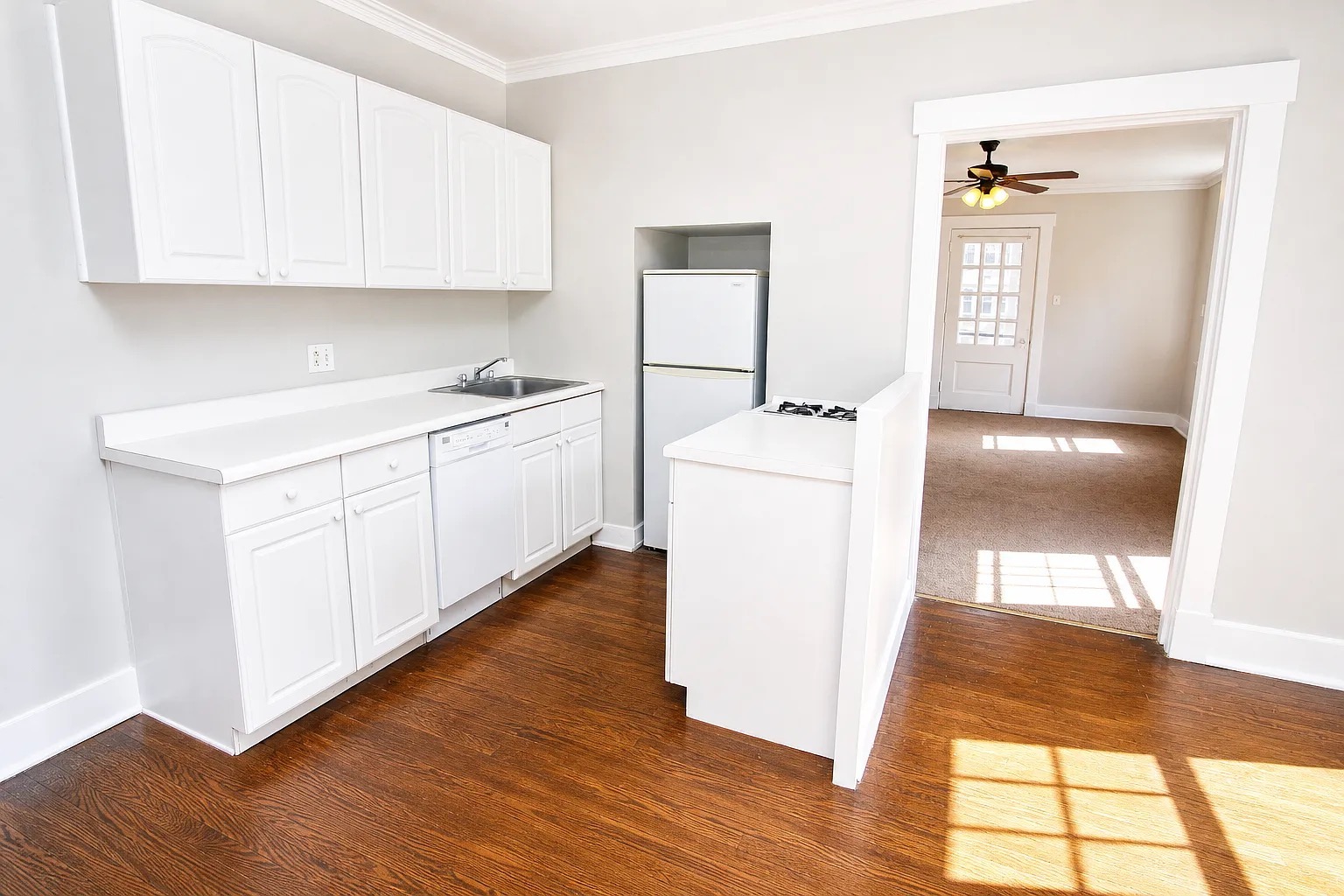 5619 Hobart St unit A-4 – photo 2
