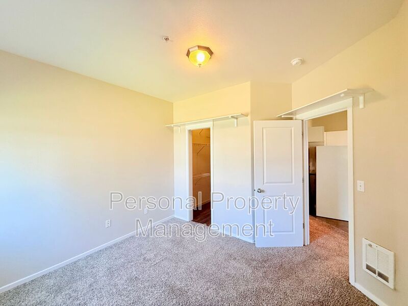 116 S Main Ave – photo 5