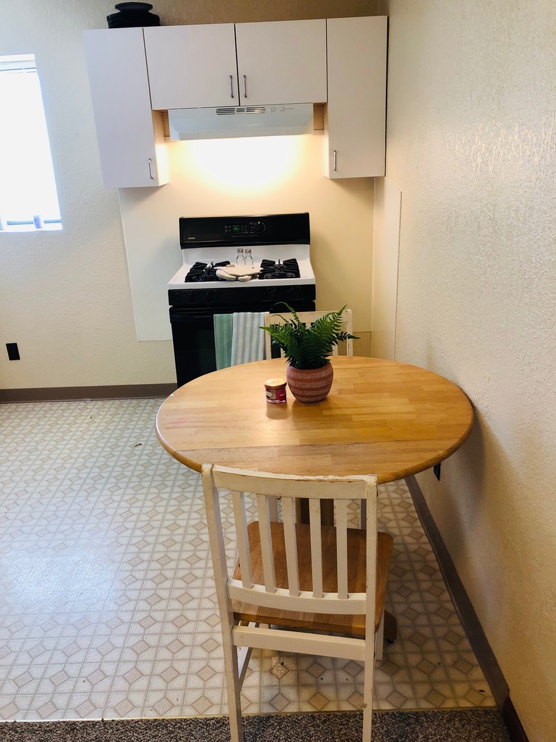 7621 Noblestown Rd unit 2 – photo 3