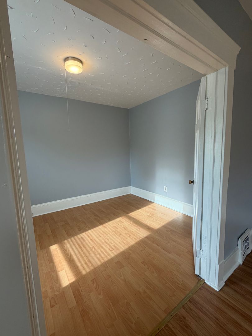 3543 W 50th St unit Up – photo 3