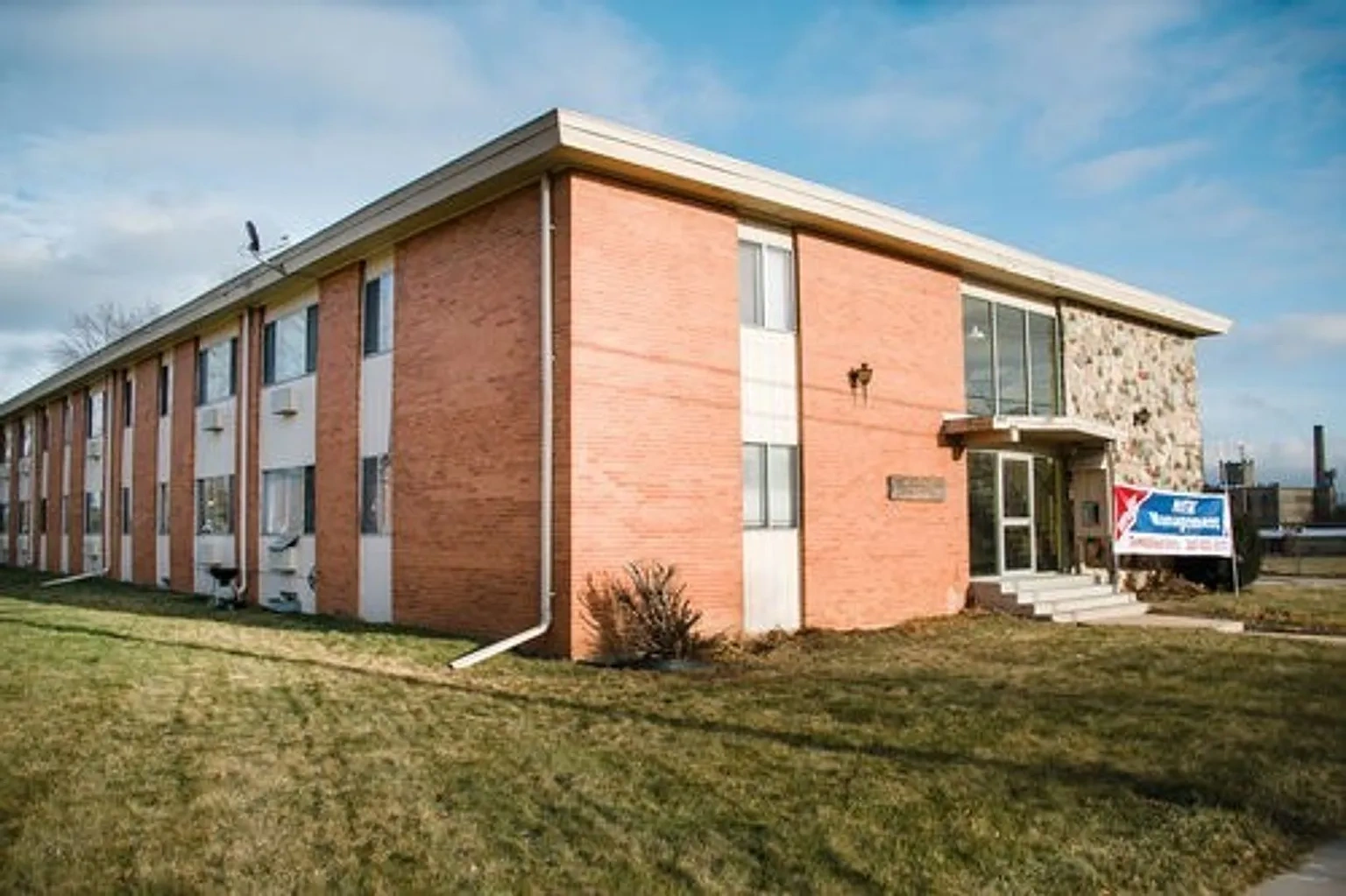 2400 Northwestern Ave – Floor plan