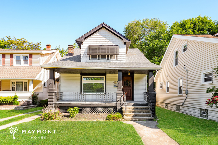 9509 Rosewood Ave – photo 1