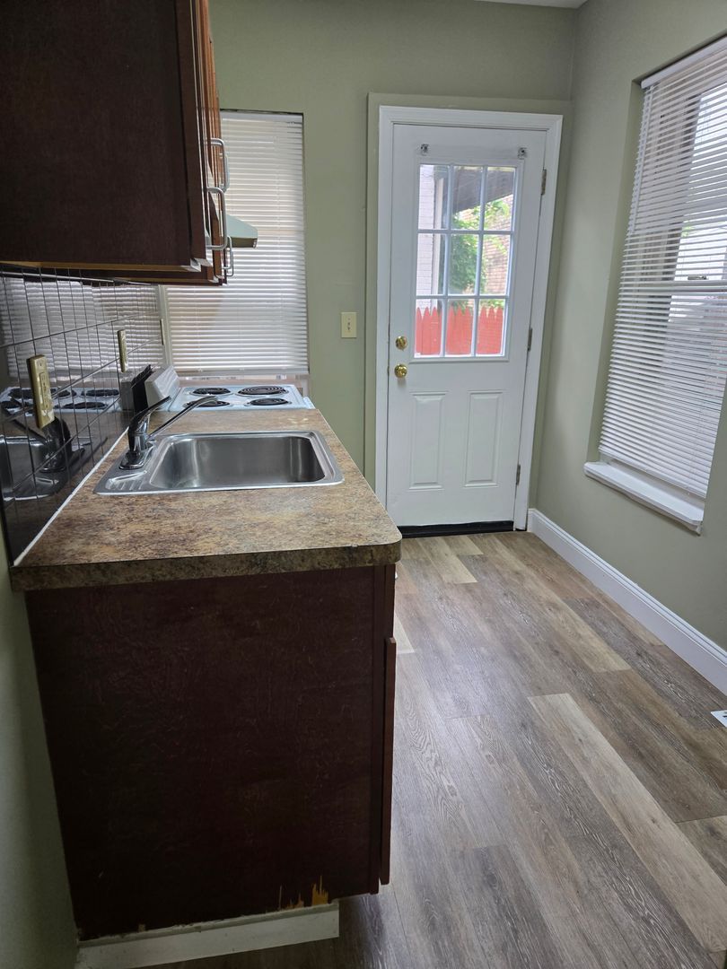 409 N Refwal St – photo 2