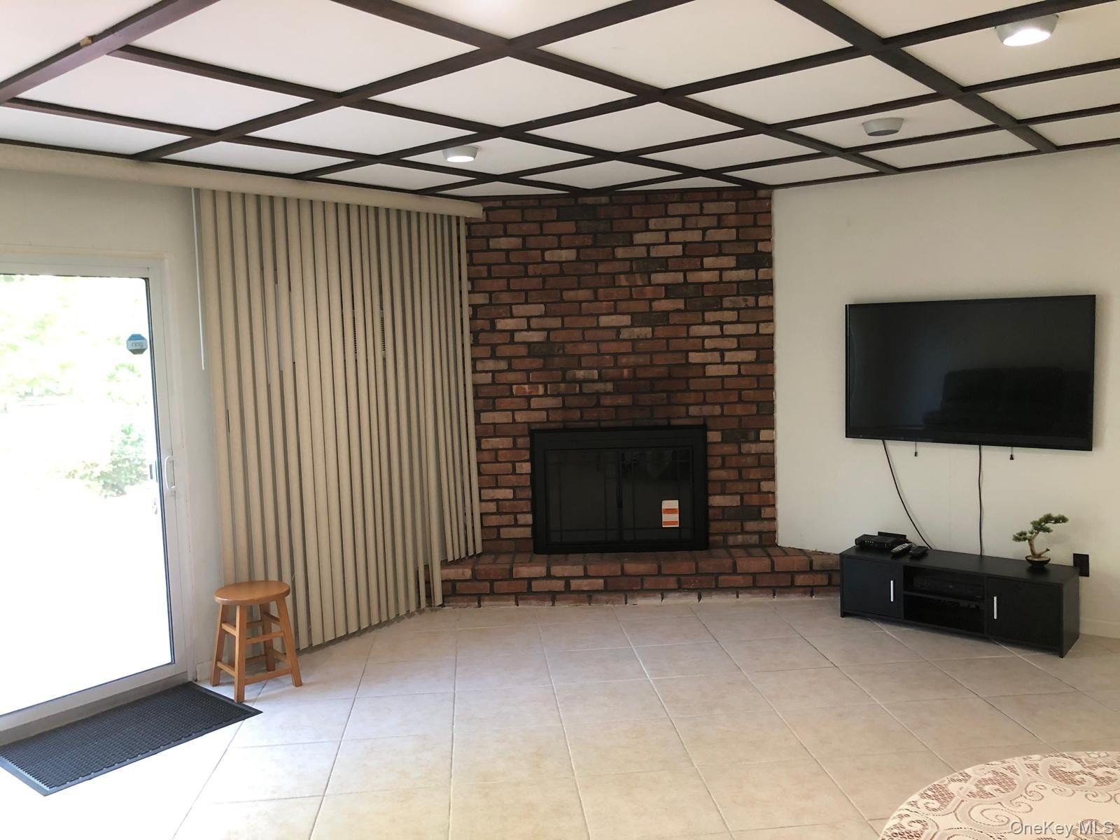 8 Stonehenge Ln – photo 3