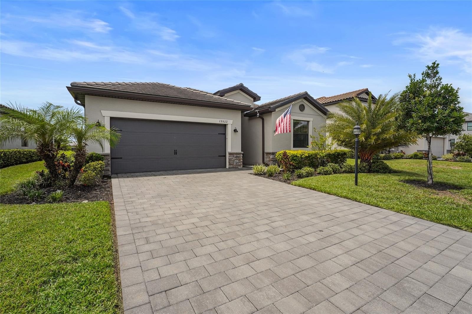 15522 Islandwalk Ave – photo 1