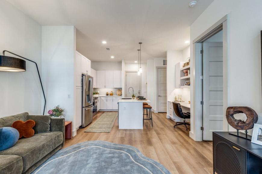 333 W 24th St – photo 2