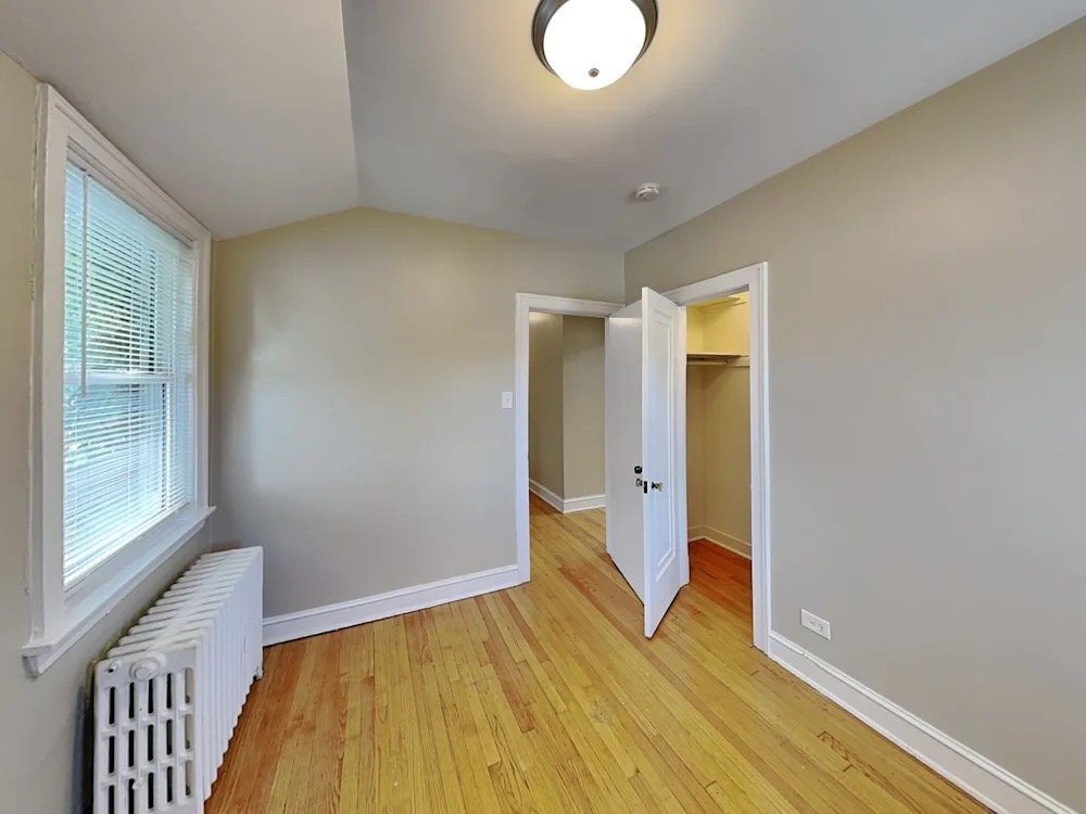 1637 N Nashville Ave – photo 2
