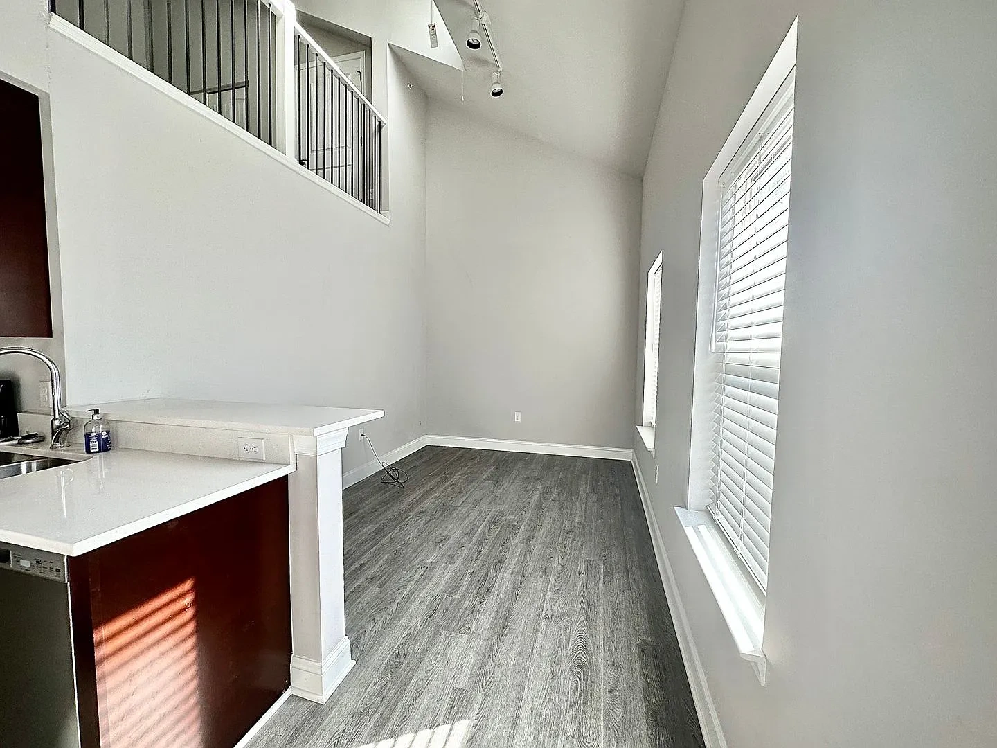 200 5th – photo 5