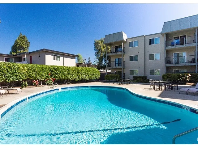 Peppertree Apartments – photo 3