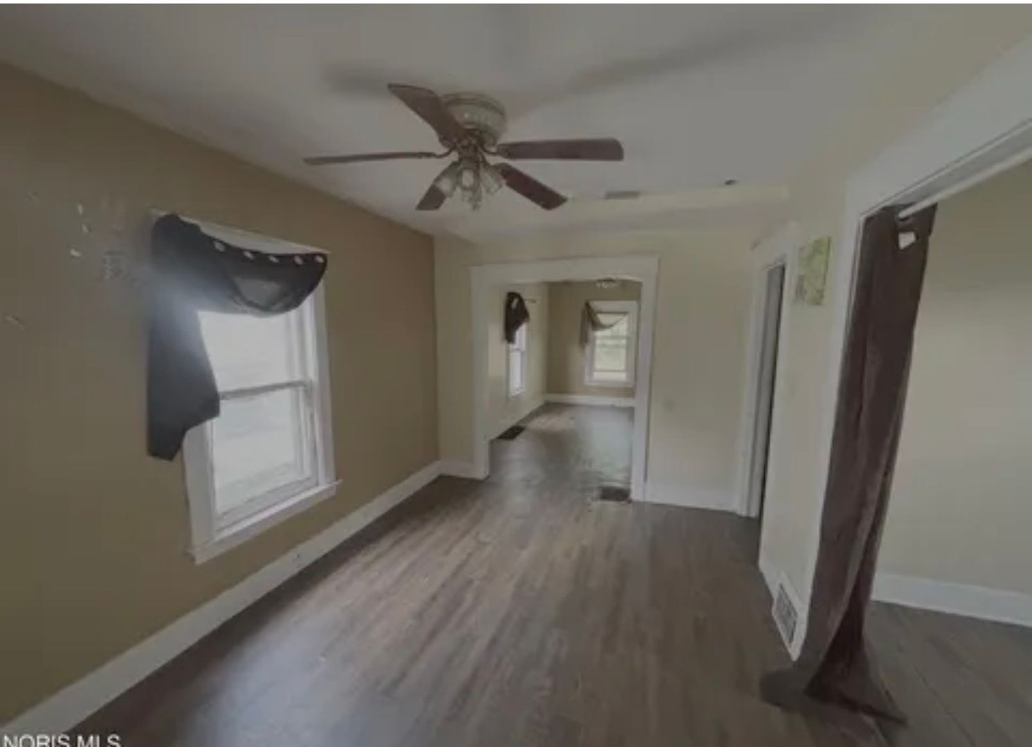 2020 Hawthorne St – photo 2