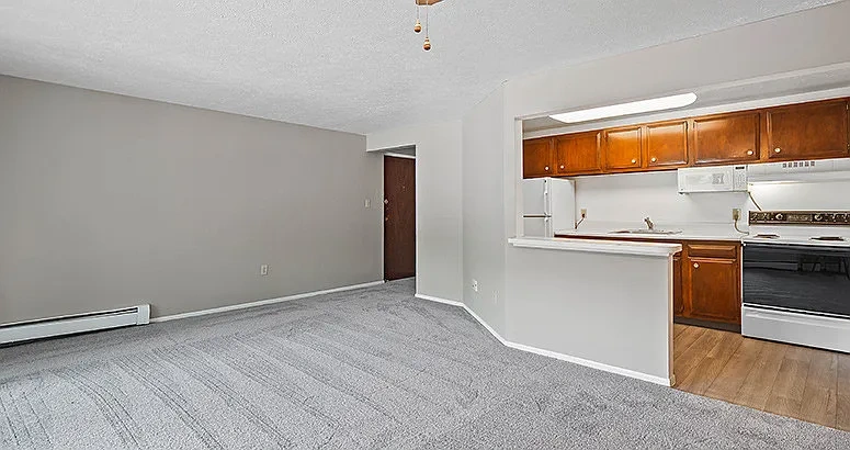 Fawn Lake Apartments – photo 4