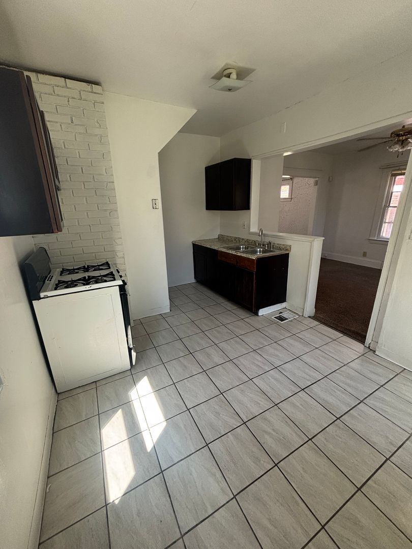 497 E 127th St – photo 4