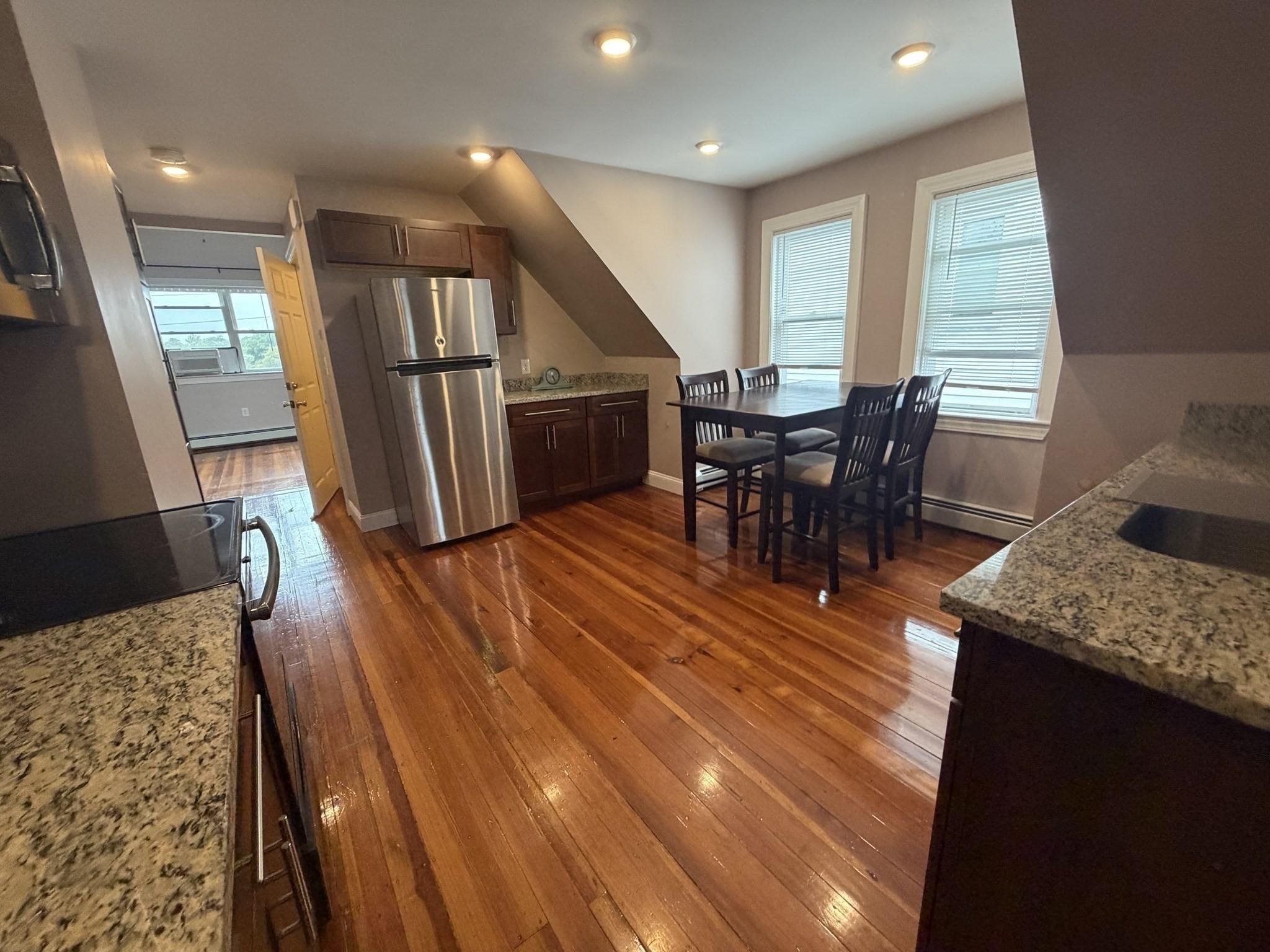 262 Shirley St unit 3 – photo 2