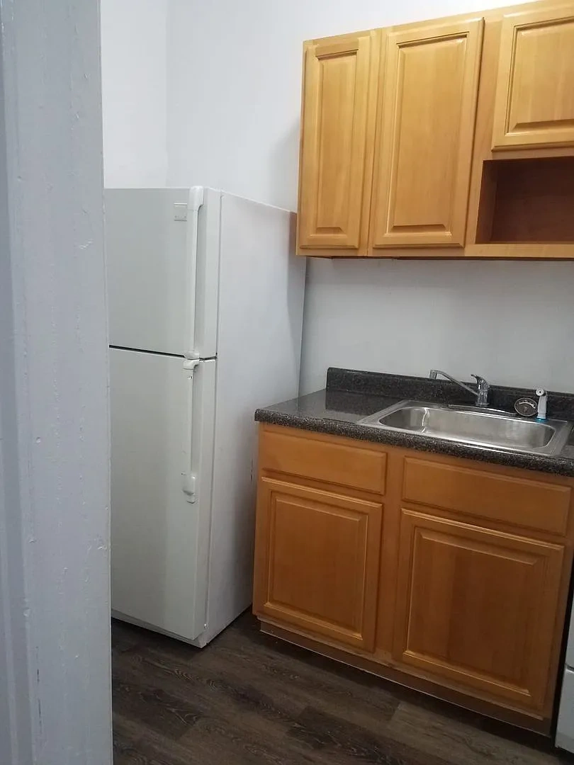 279 4th Avenue – photo 1