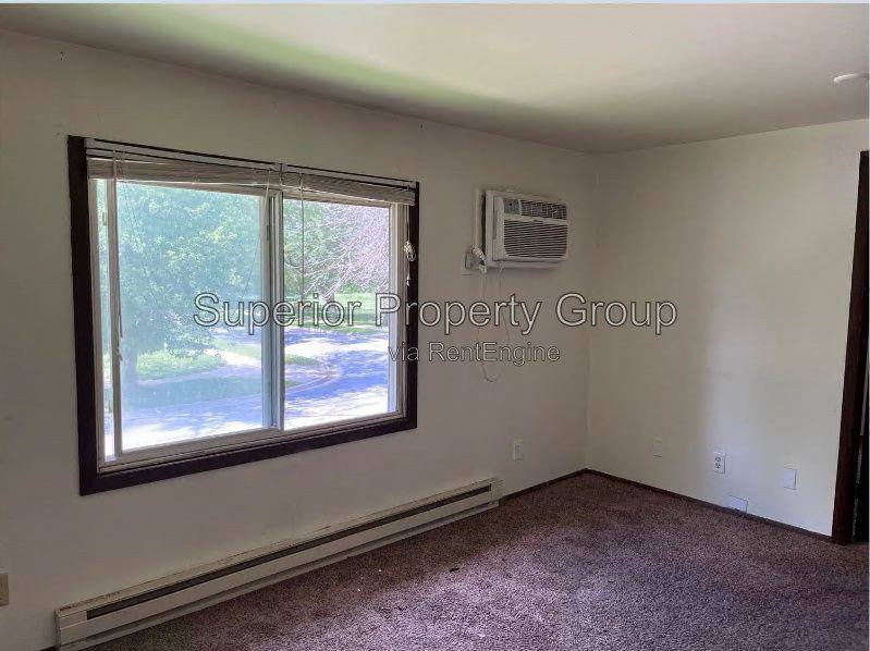 714 N Oak St unit 7 – photo 3