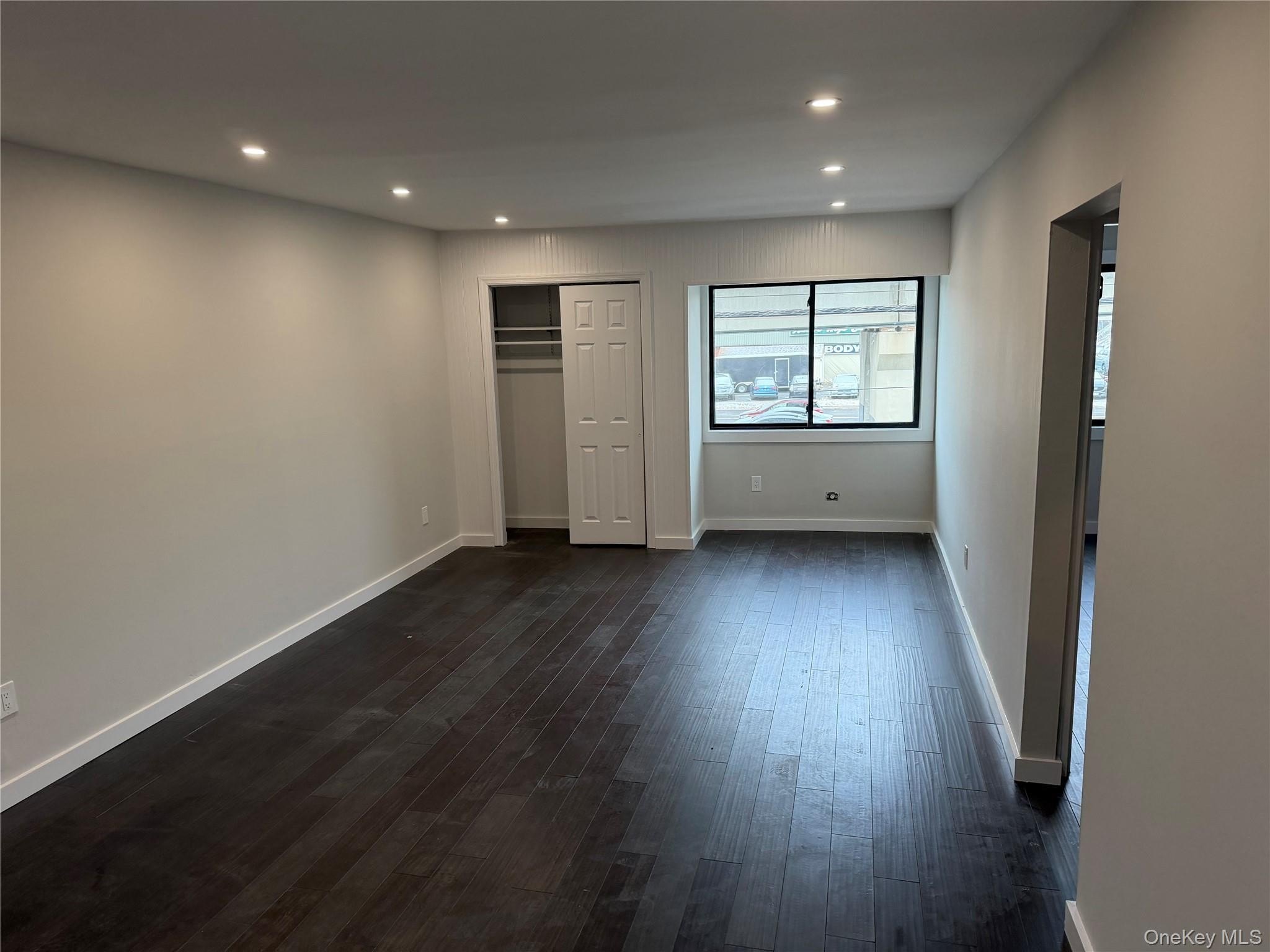 99 W Hoffman Ave #B – photo 1
