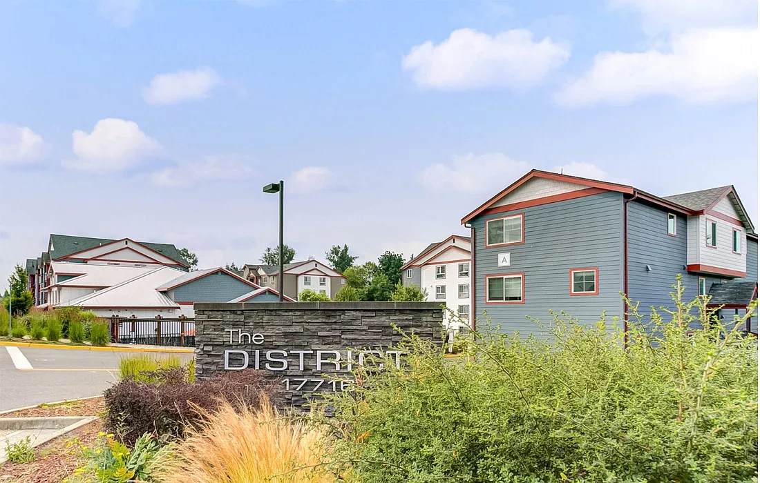 The District – photo 2