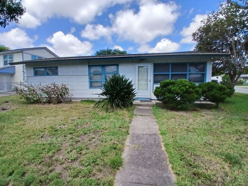 4701 Prinston Dr – photo 1