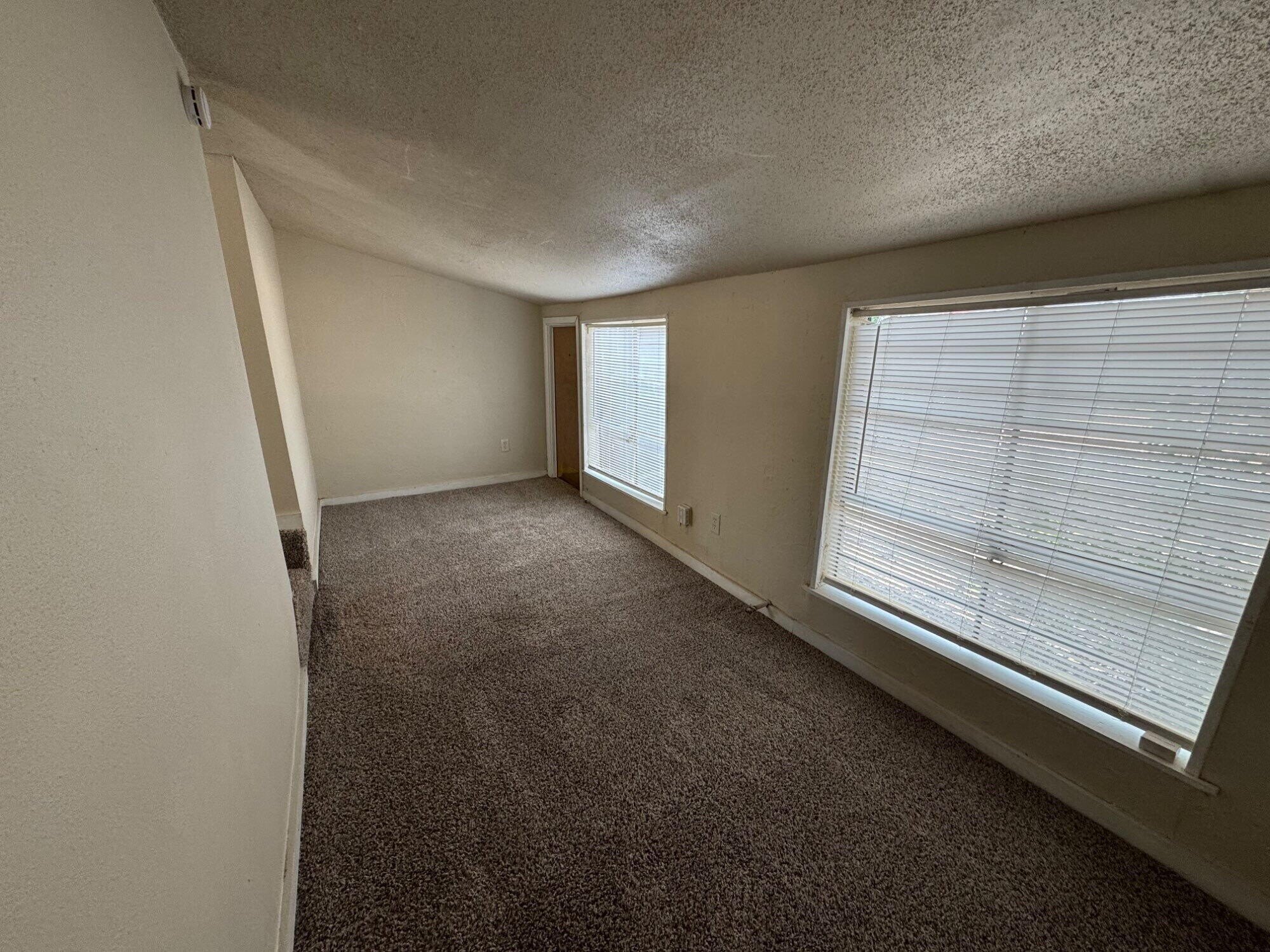 2010 32nd St – photo 4