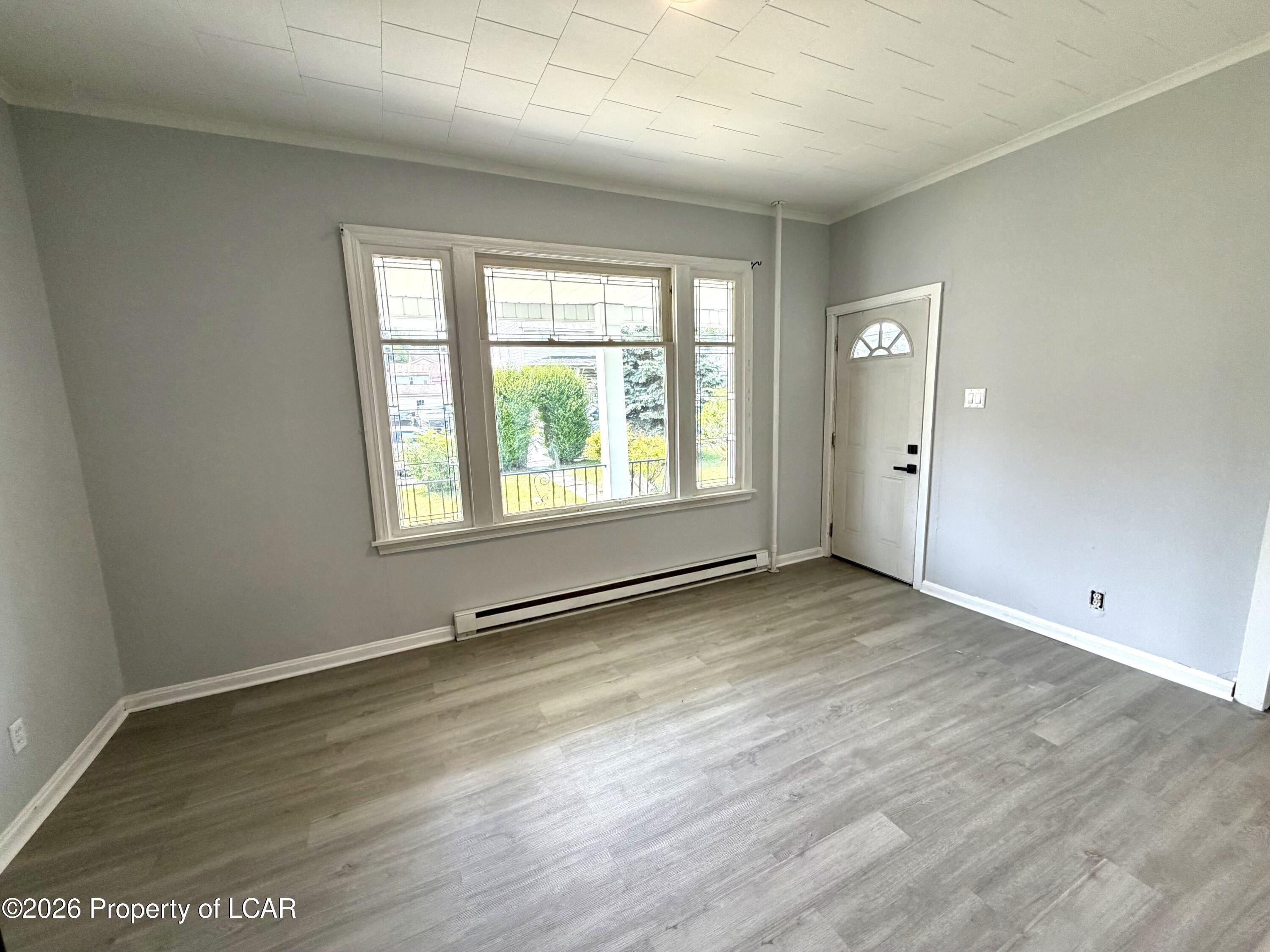 74 1st St – photo 4